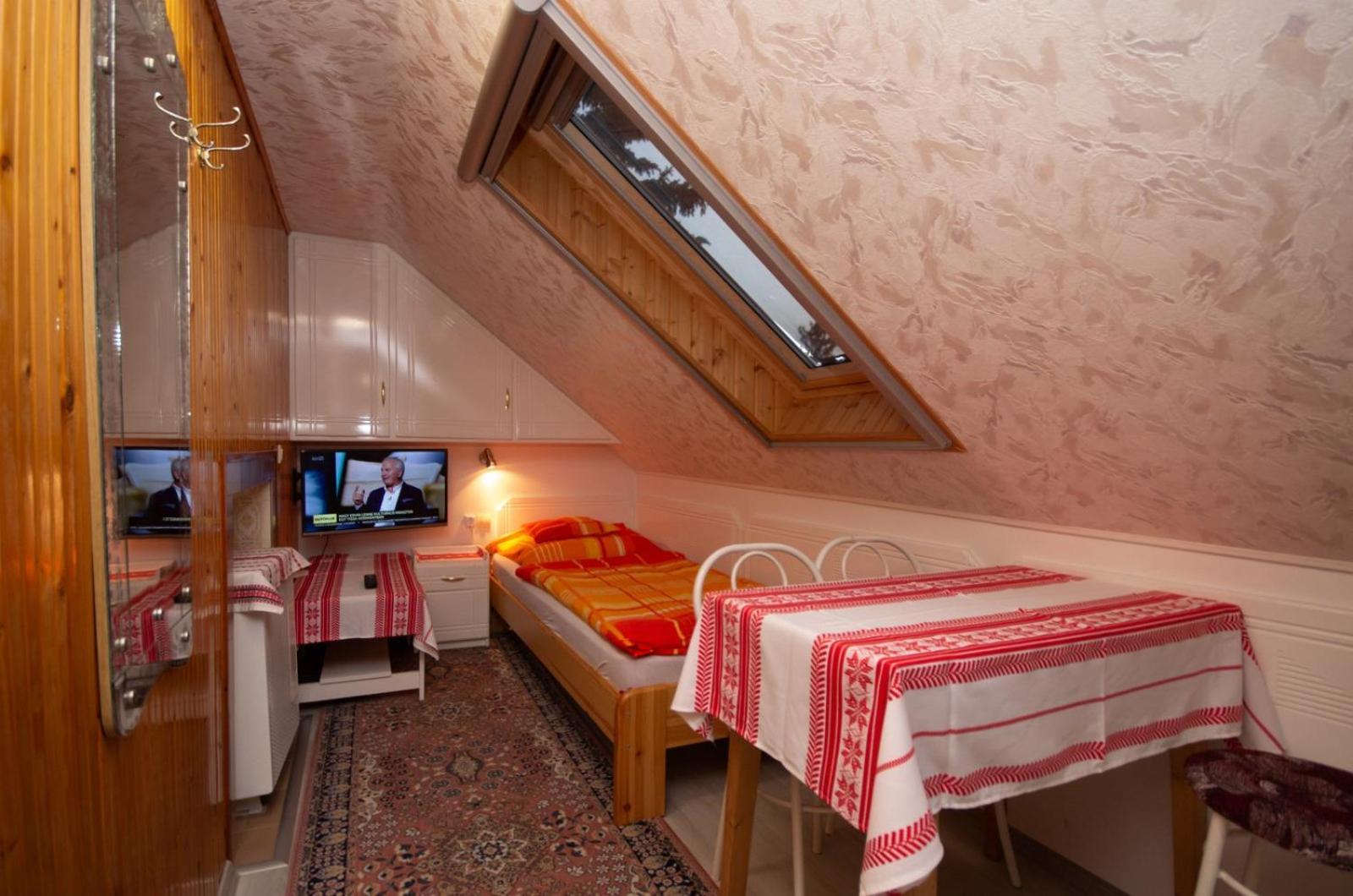 Amalia Apartman Дьюла Экстерьер фото