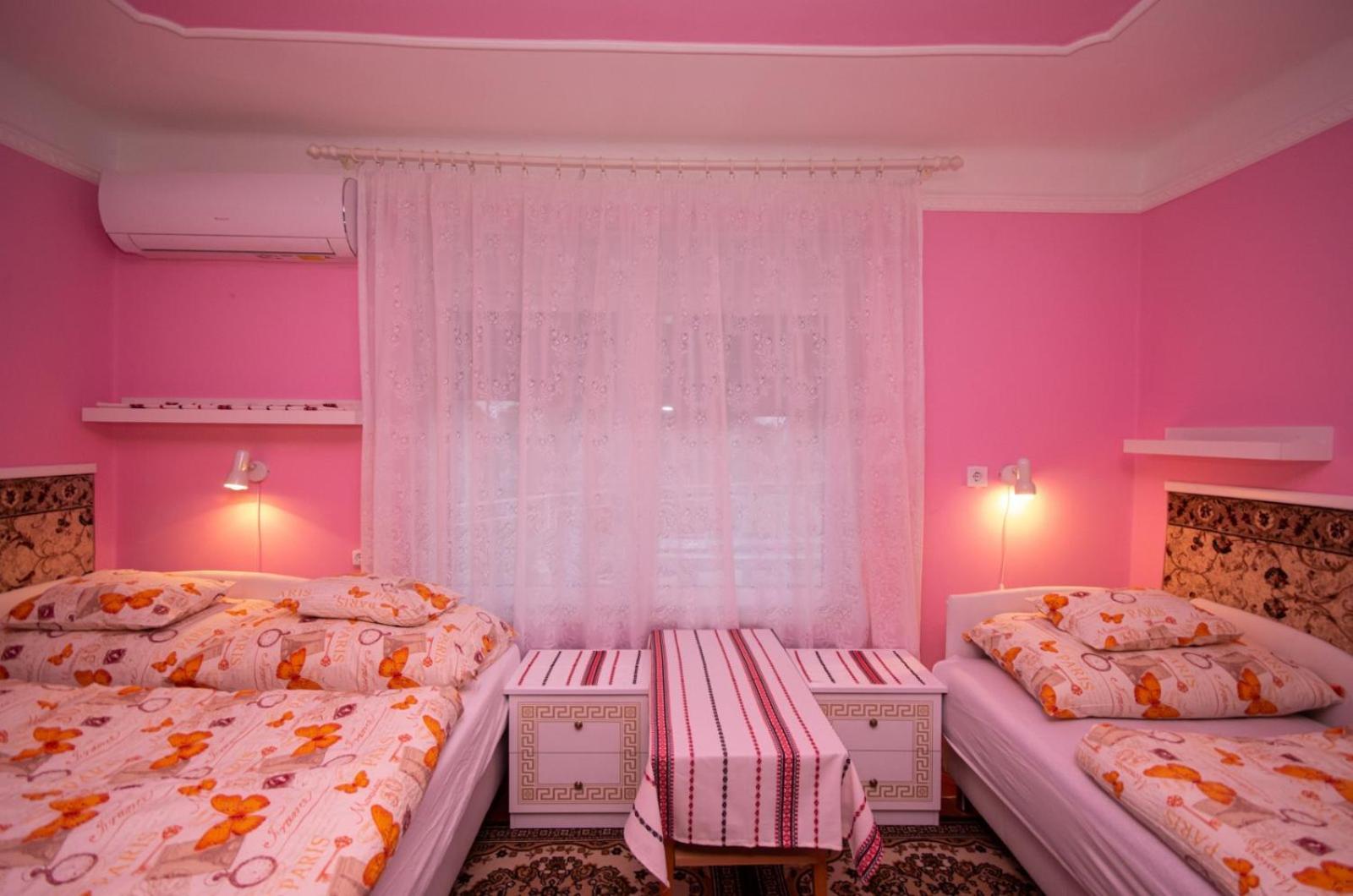 Amalia Apartman Дьюла Экстерьер фото