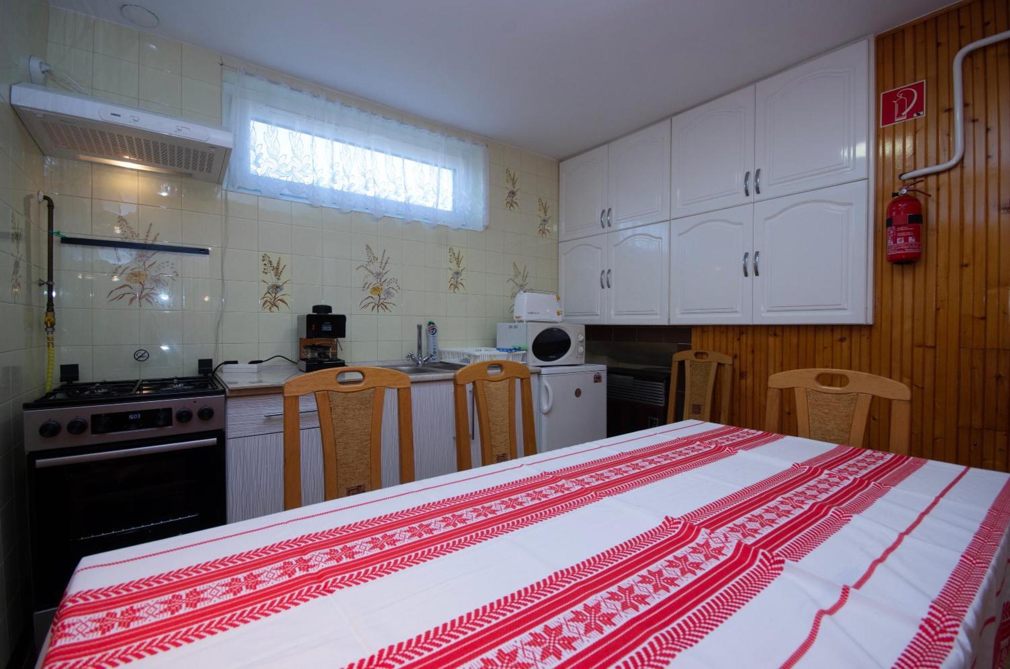 Amalia Apartman Дьюла Экстерьер фото