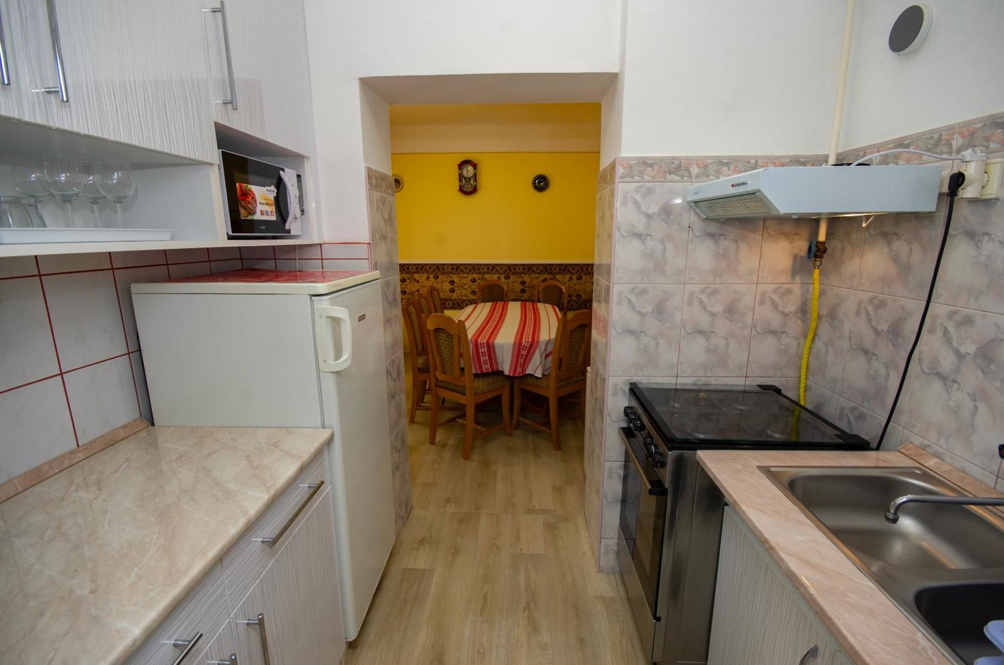 Amalia Apartman Дьюла Экстерьер фото