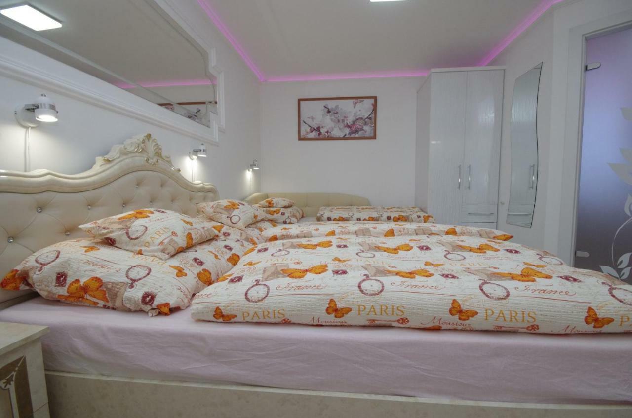 Amalia Apartman Дьюла Экстерьер фото